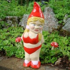 Garden Gnome Hersher by Pixieland