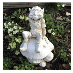 pixie on toadstool